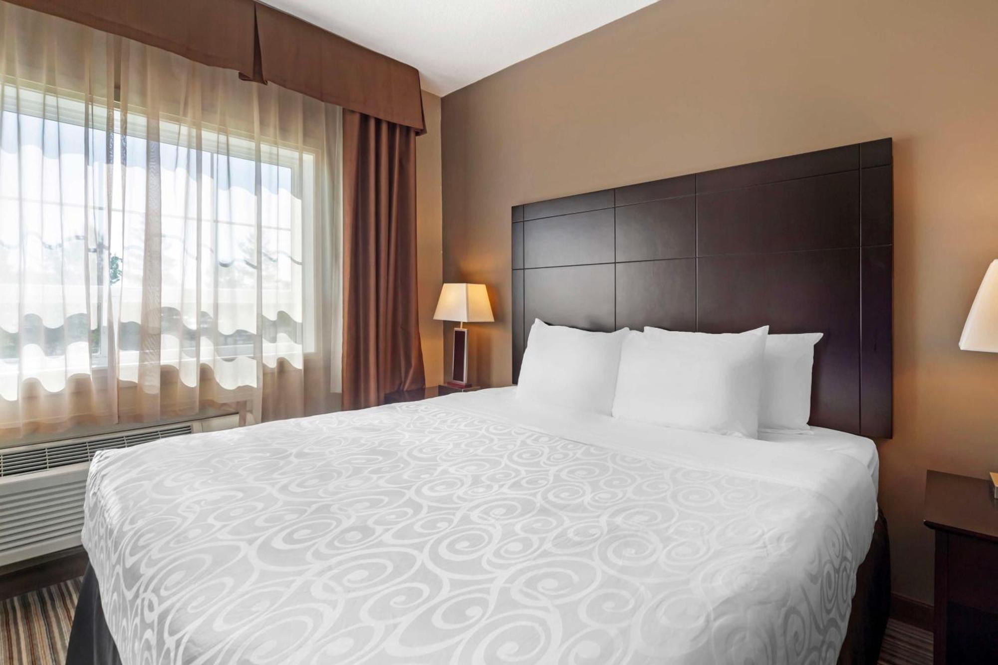 Best Western Plus Peace River Hotel & Suites Εξωτερικό φωτογραφία