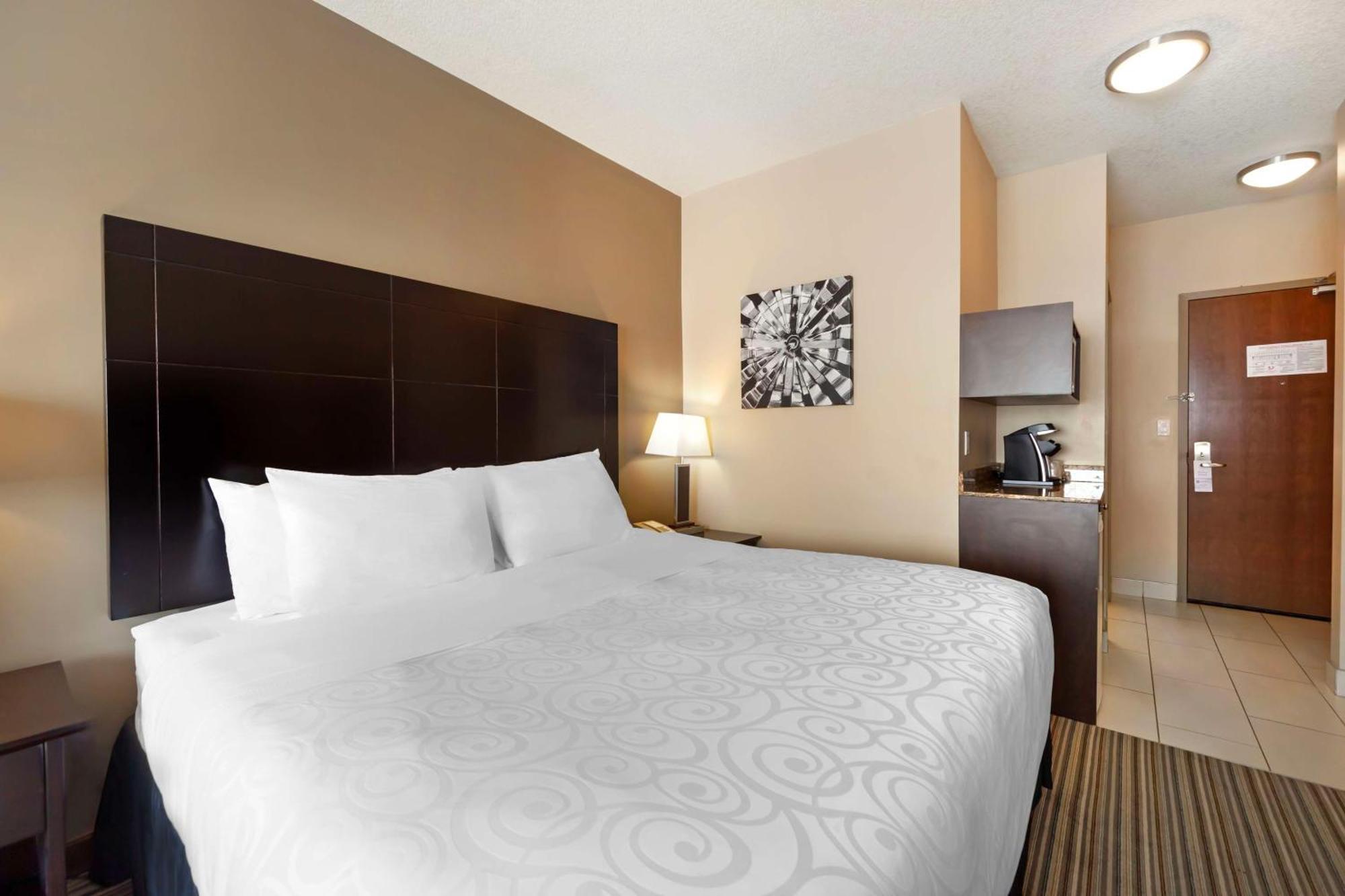 Best Western Plus Peace River Hotel & Suites Εξωτερικό φωτογραφία