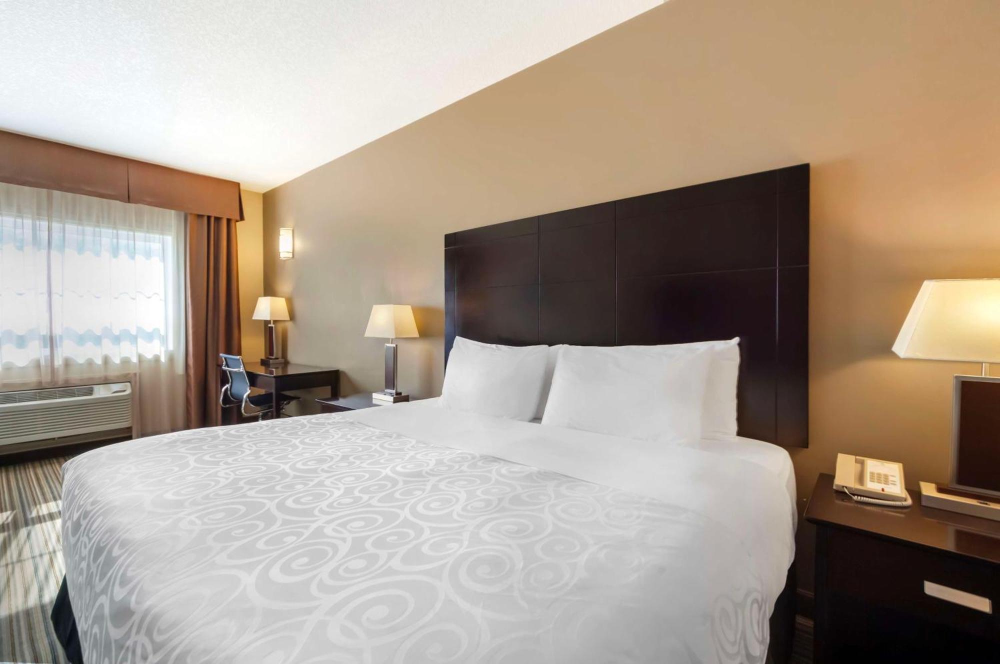 Best Western Plus Peace River Hotel & Suites Εξωτερικό φωτογραφία