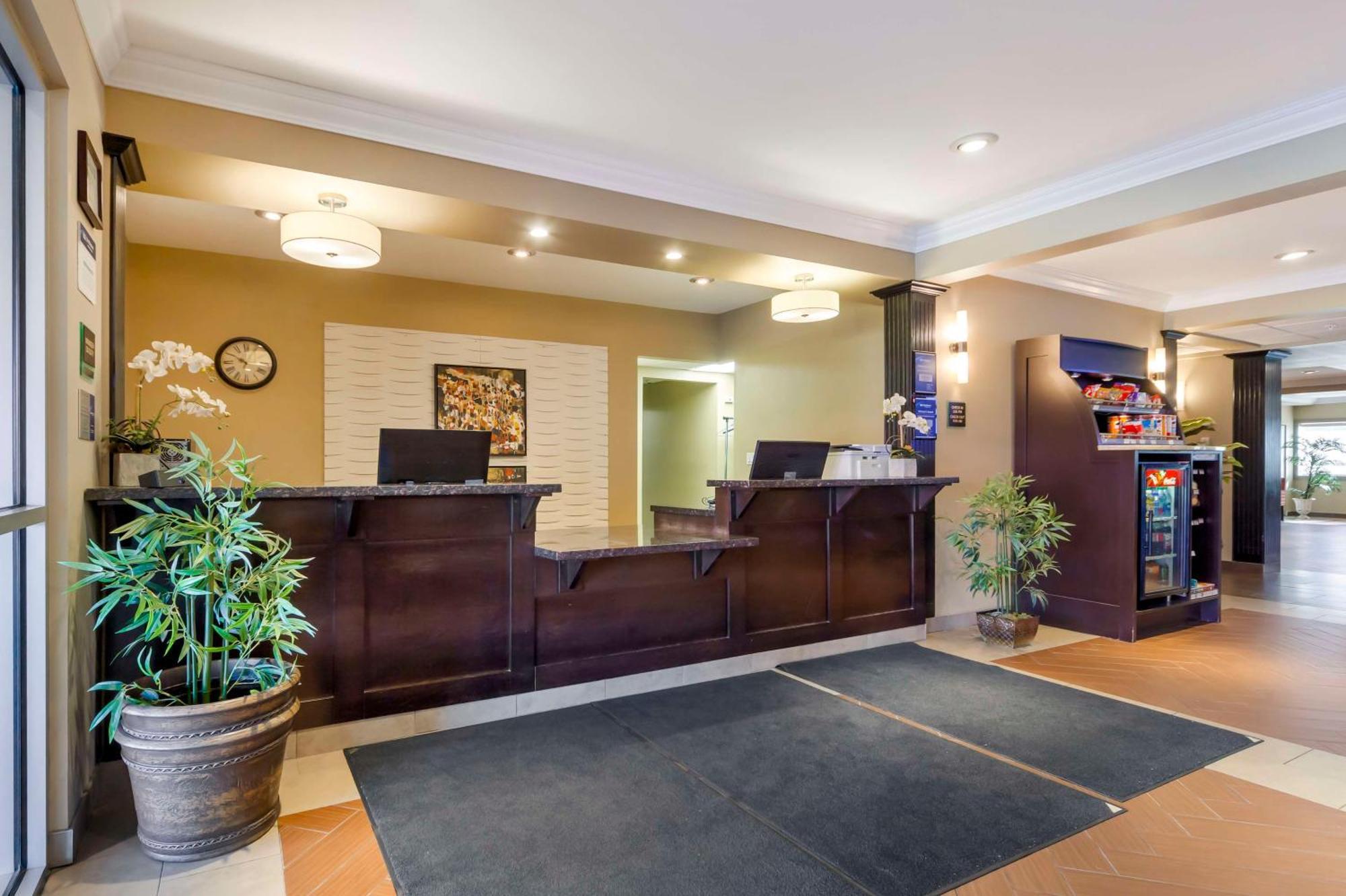 Best Western Plus Peace River Hotel & Suites Εξωτερικό φωτογραφία
