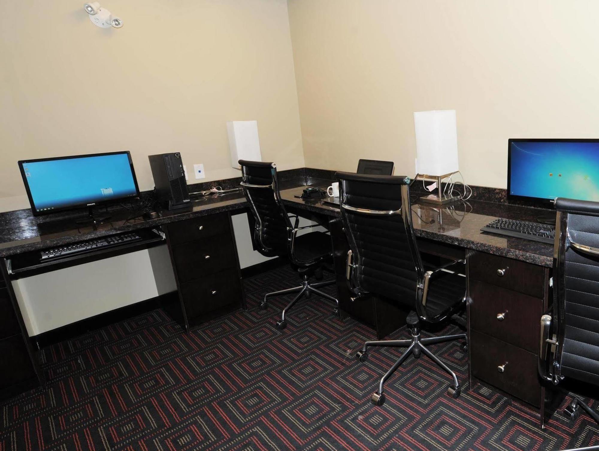 Best Western Plus Peace River Hotel & Suites Εξωτερικό φωτογραφία