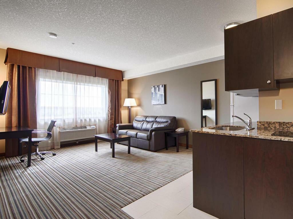 Best Western Plus Peace River Hotel & Suites Εξωτερικό φωτογραφία