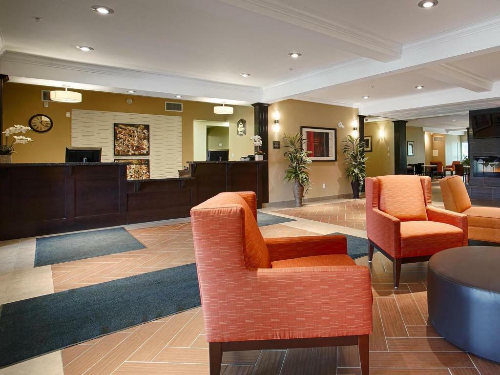 Best Western Plus Peace River Hotel & Suites Εξωτερικό φωτογραφία